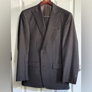 Dillard’s Murano Men’s Wool Suit - Size 42L